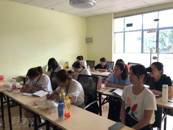 广州育婴师培训机构怎么选？一份本地择校实用指南